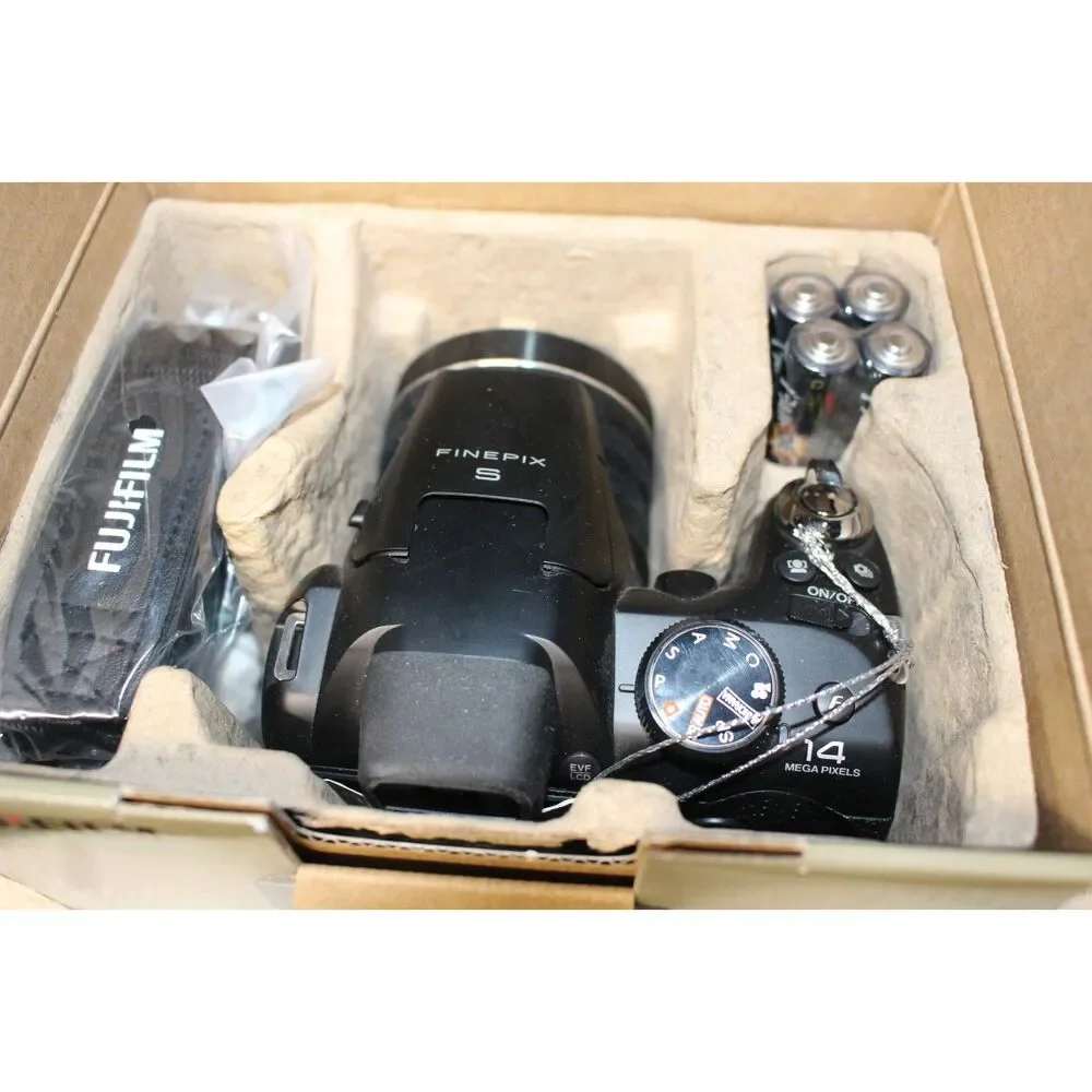 Fujifilm Fine Pix S4200 14MP (New)
